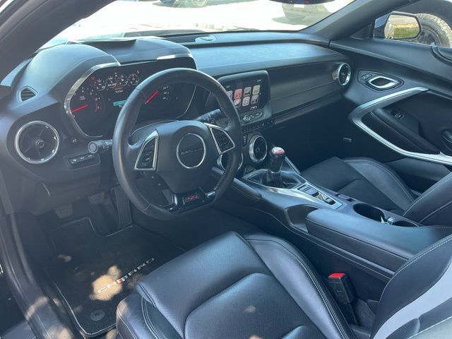 Used 2018 Chevrolet Camaro SS w/ LPO, Ground Effects Package RWD image 17