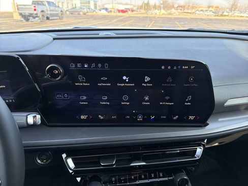 New 2026 Chevrolet Traverse LT image 17