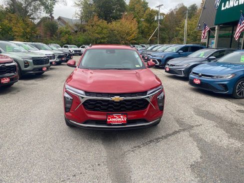 New 2026 Chevrolet Trax LT w/ LT Convenience Package image 2