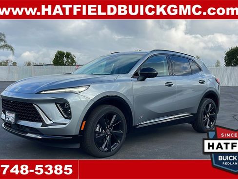 Used 2025 Buick Envision Sport Touring image 1