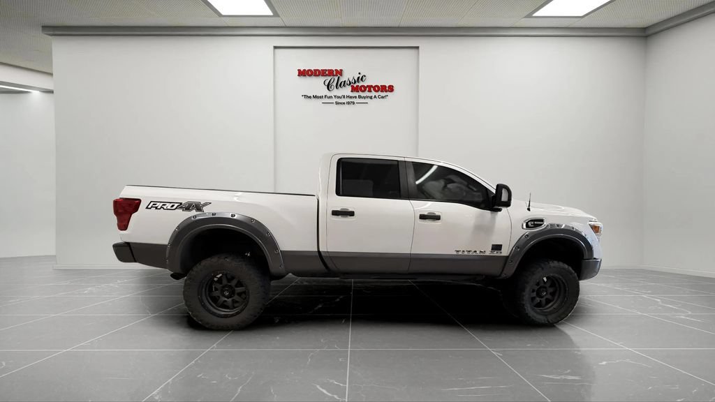 Used 2017 Nissan Titan PRO-4X w/ Pro-4x Convenience Package AWD/4WD image 8