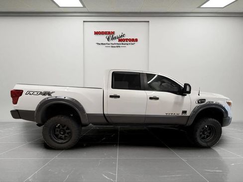 Used 2017 Nissan Titan PRO-4X w/ Pro-4x Convenience Package AWD/4WD image 8