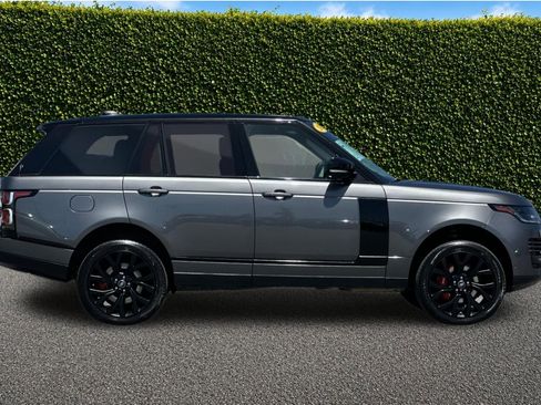 Used 2018 Land Rover Range Rover Supercharged AWD/4WD image 3