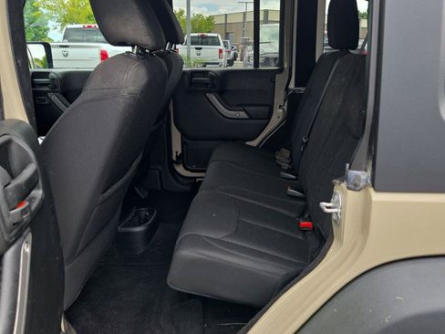 Used 2017 Jeep Wrangler Unlimited Sport w/ Quick Order Package 24S AWD/4WD image 14