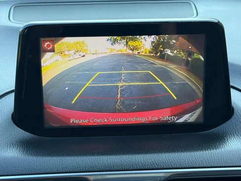 Used 2017 MAZDA MAZDA3 Grand Touring FWD image 14