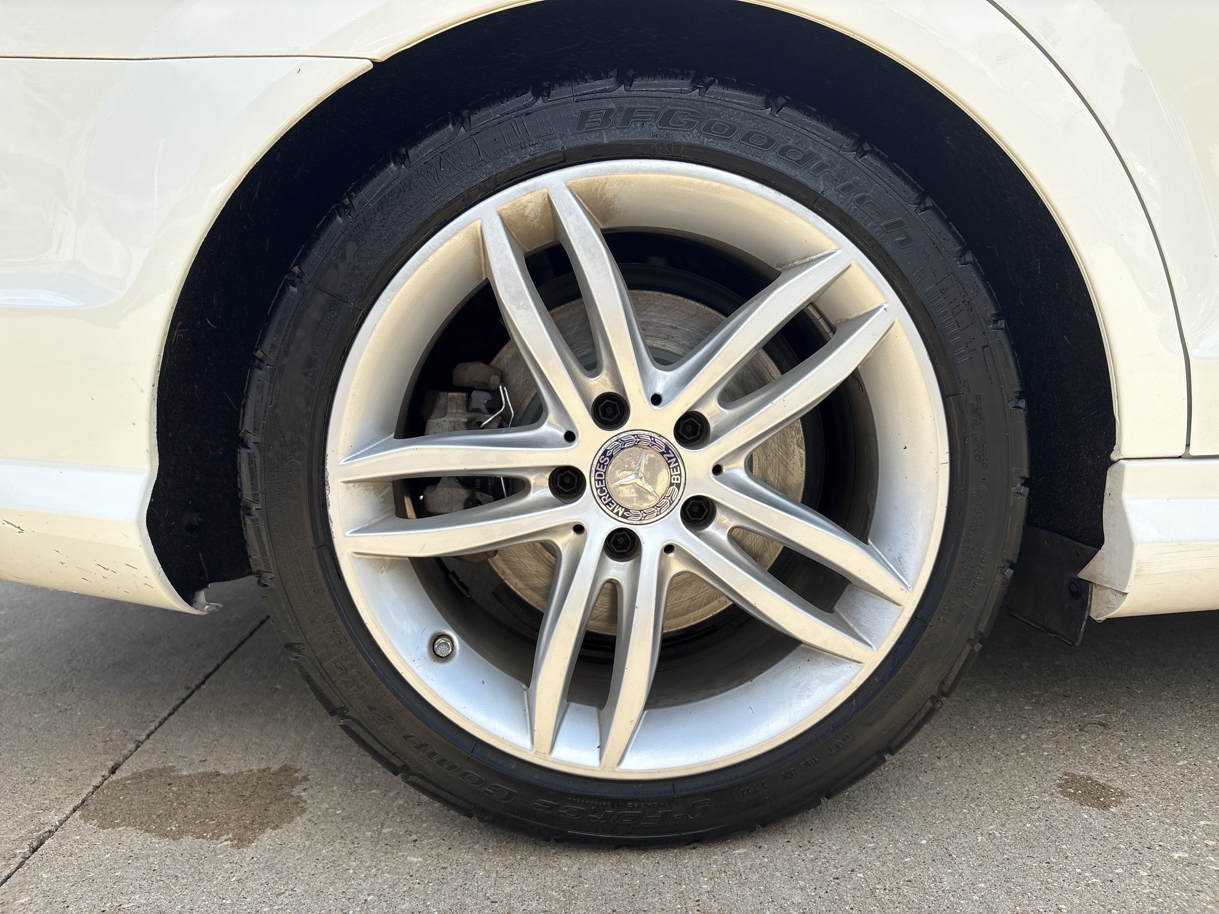 Used 2014 Mercedes-Benz C 300 4MATIC Sedan image 9