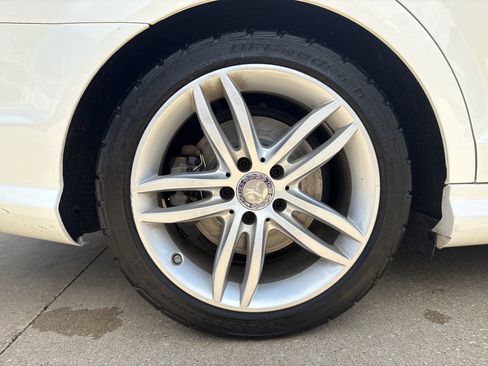 Used 2014 Mercedes-Benz C 300 4MATIC Sedan image 9