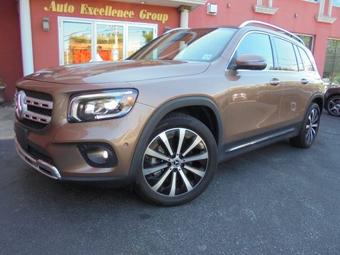 Used 2022 Mercedes-Benz GLB 250 4MATIC image 41