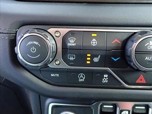 New 2026 Jeep Wrangler Unlimited Rubicon w/ Technology Group AWD/4WD image 19