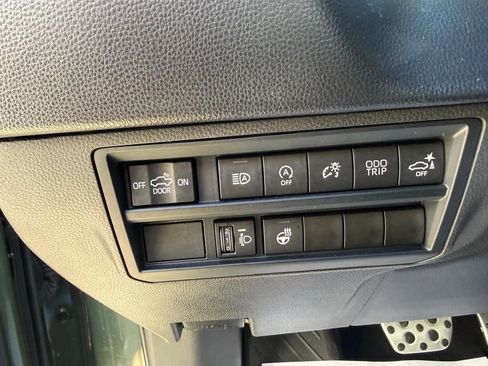 Used 2022 Toyota Tundra SR5 w/ TRD Off-Road Package AWD/4WD image 13