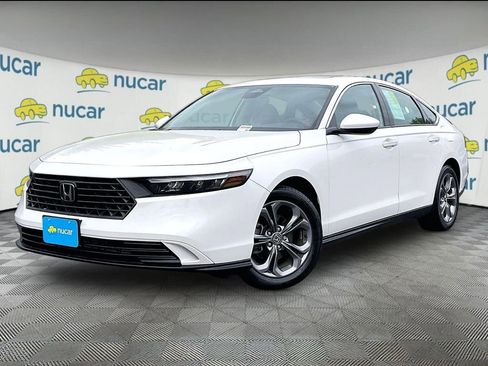 Used 2024 Honda Accord EX image 3