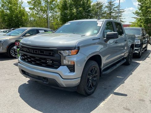 Used 2026 Chevrolet Silverado 1500 Custom w/ Turbomax Blackout Package RWD image 2