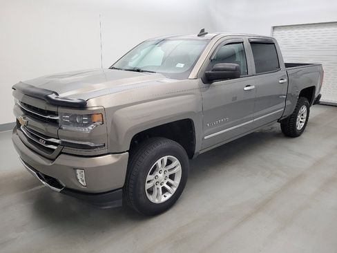 Used 2017 Chevrolet Silverado 1500 LTZ Z71 AWD/4WD image 2