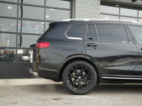 Used 2020 BMW X7 xDrive40i w/ Luxury Seating Package image 13