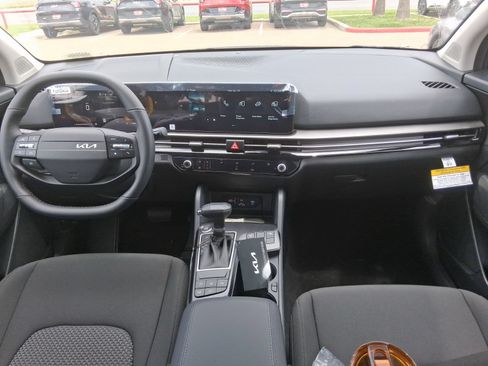 New 2026 Kia Sportage LX w/ LX Convenience Package FWD image 10