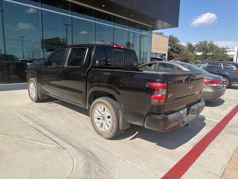Used 2022 Nissan Frontier SV RWD image 7