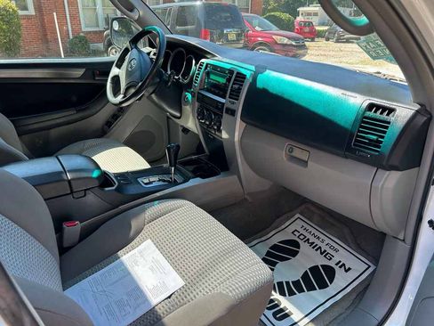 Used 2008 Toyota 4Runner SR5 w/ SR5 Extra Value Pkg 1 RWD image 15