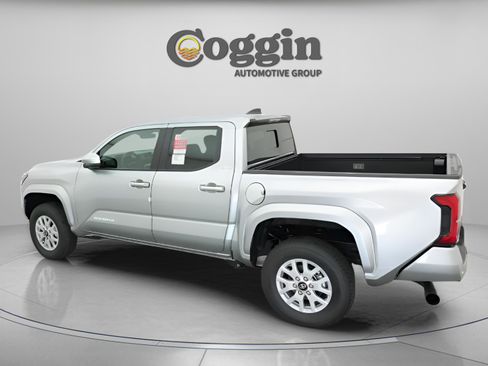 New 2026 Toyota Tacoma SR5 AWD/4WD image 9