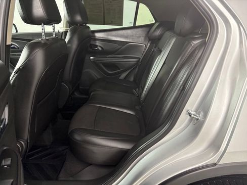 Used 2021 Buick Encore Preferred FWD image 17