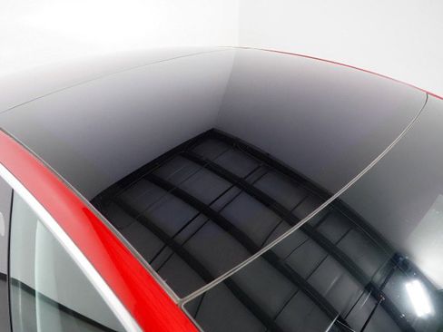 Used 2018 Tesla Model 3 Long Range image 5