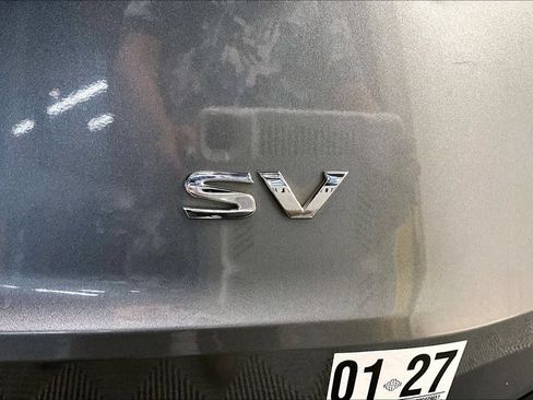Used 2023 Nissan Rogue SV FWD image 7