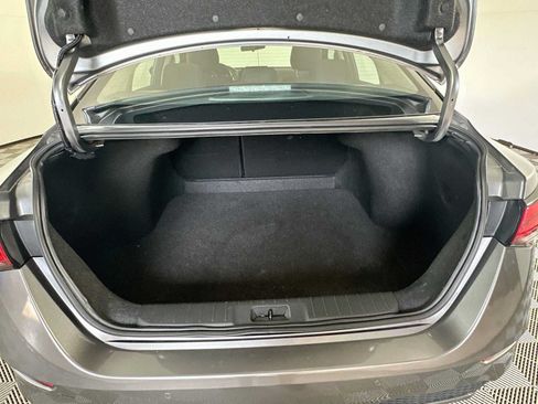 Used 2024 Nissan Sentra SV FWD image 22