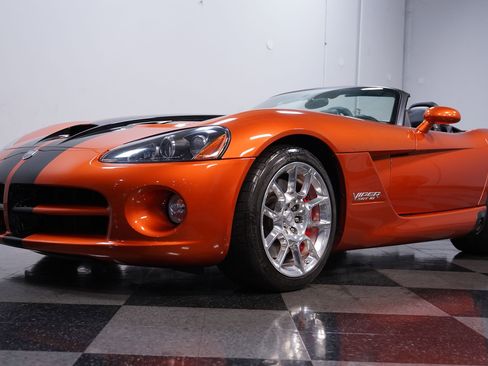 Used 2010 Dodge Viper SRT-10 image 19