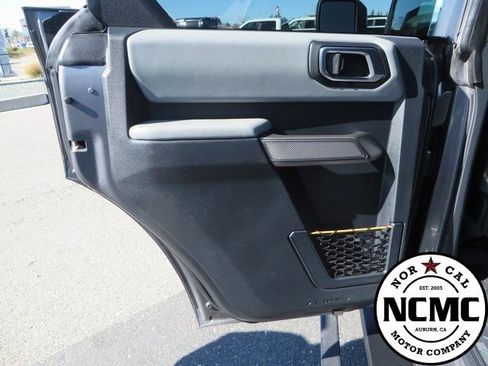 Used 2022 Ford Bronco Badlands image 40