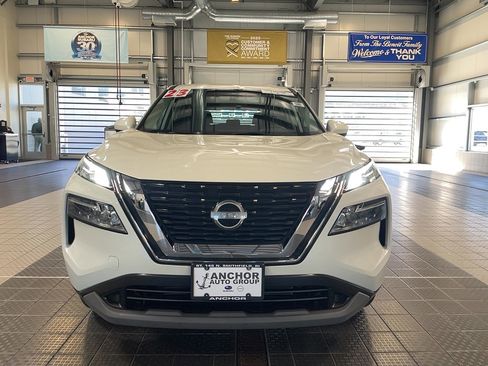 Certified 2023 Nissan Rogue SV image 6