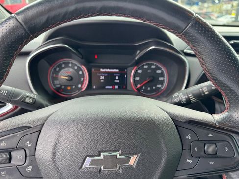 Used 2022 Chevrolet TrailBlazer RS w/ Sun and Liftgate Package image 18