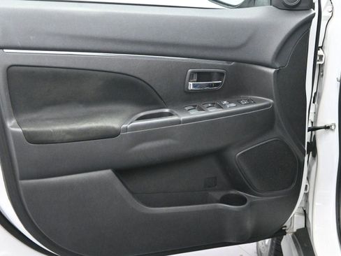 Used 2013 Mitsubishi Outlander Sport LE image 10