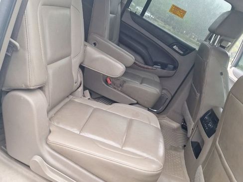 Used 2017 Chevrolet Suburban Premier image 32
