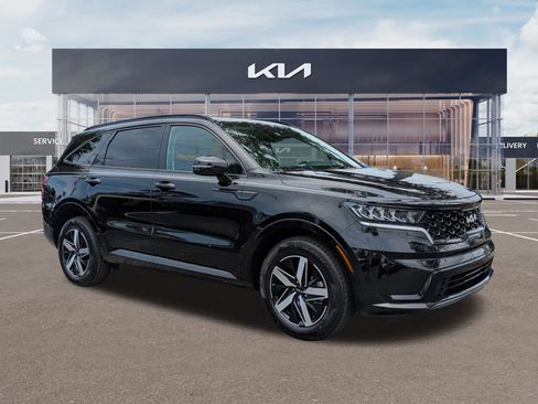 Certified 2022 Kia Sorento S FWD image 1