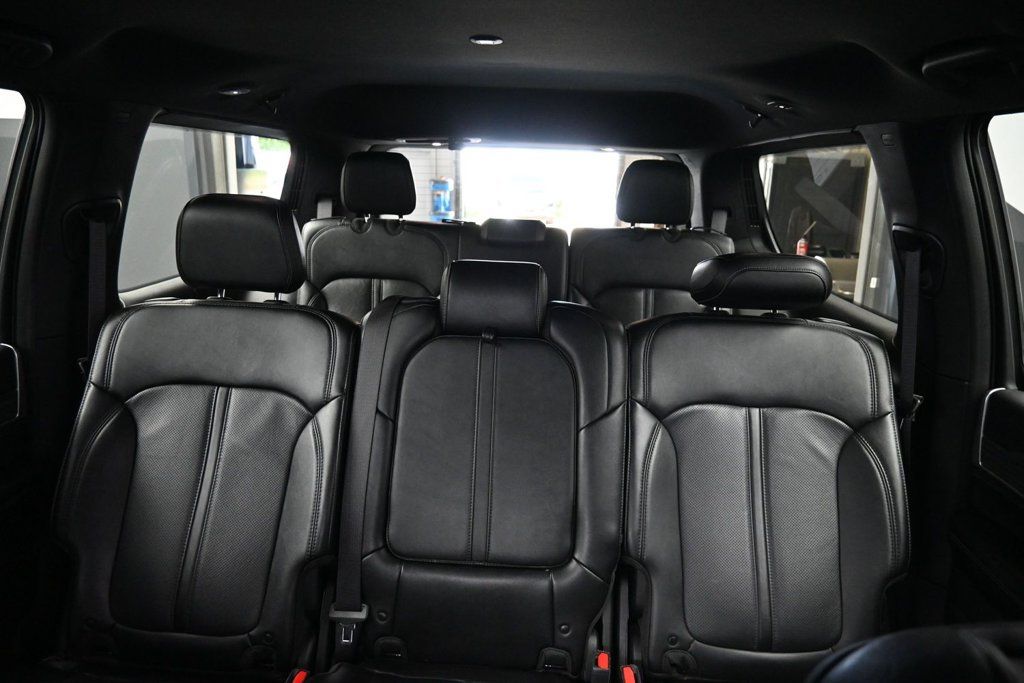 Used 2024 Jeep Wagoneer Series II w/ Flexible Seating Group AWD/4WD image 22