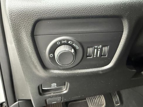 Used 2024 Jeep Grand Cherokee Altitude image 20