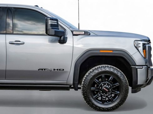 Used 2024 GMC Sierra 2500 AT4 w/ AT4 Premium Plus Package image 7