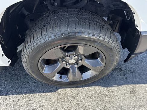 Used 2023 RAM 1500 Big Horn image 13