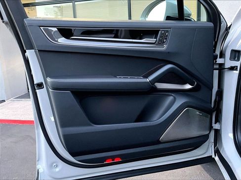 Certified 2026 Porsche Cayenne Turbo image 19