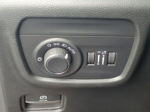 Used 2025 Jeep Grand Cherokee L Laredo w/ Luxury Tech Group I AWD/4WD image 29