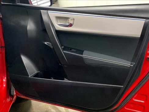 Used 2014 Toyota Corolla LE image 20