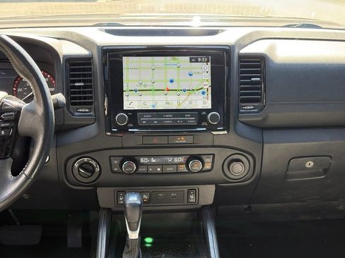 Used 2022 Nissan Frontier PRO-4X w/ Pro-4X Premium Package AWD/4WD image 13