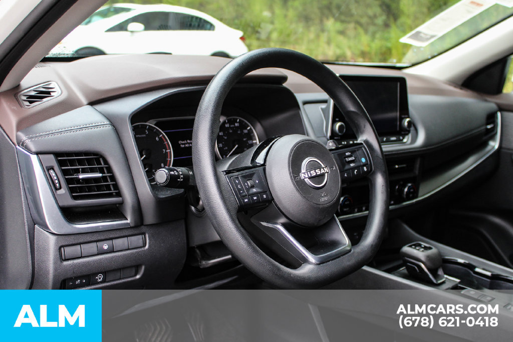 Used 2023 Nissan Rogue SV FWD image 22