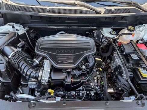 Used 2022 Cadillac XT6 Sport w/ Technology Package image 57