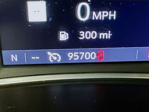 Used 2019 Chevrolet Equinox LT FWD image 14