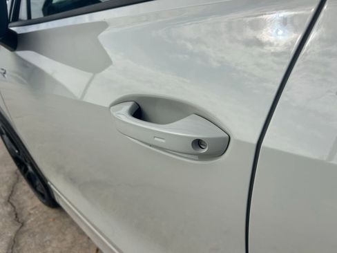 New 2026 Volkswagen Tiguan SE R-Line image 27