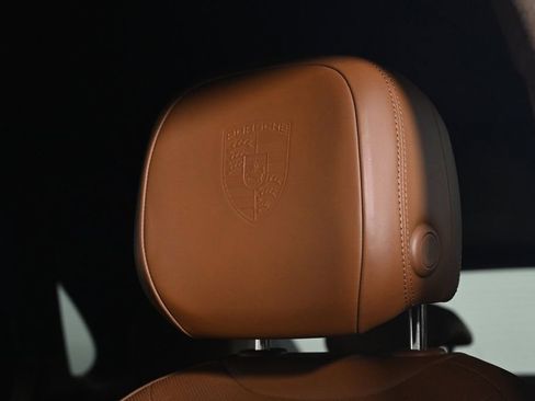 Certified 2023 Porsche Cayenne Turbo S AWD/4WD image 25