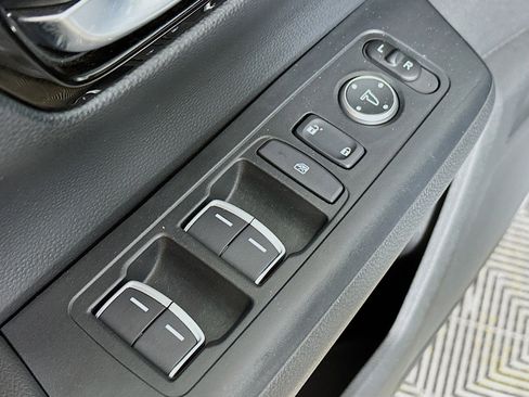 Used 2023 Honda CR-V EX-L image 17