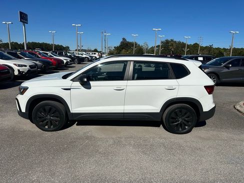 Used 2022 Volkswagen Taos S image 12