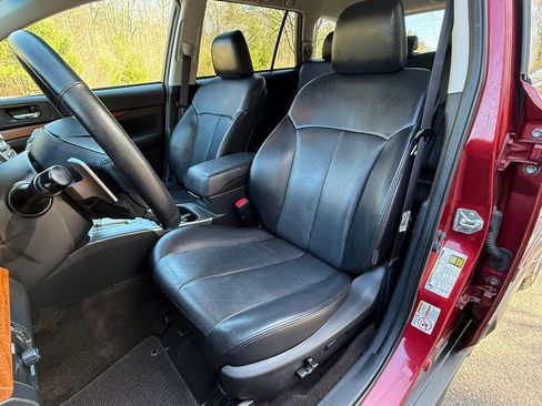 Used 2013 Subaru Outback 2.5i Limited w/ Moonroof Pkg image 14