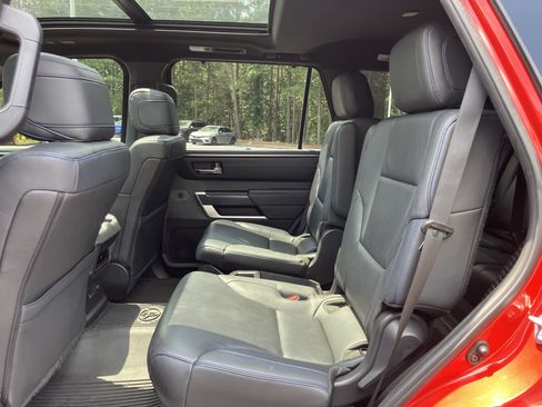 Used 2024 Toyota Sequoia Platinum AWD/4WD image 35